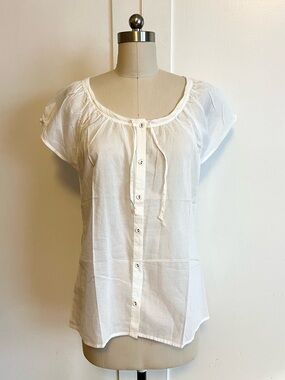 NWT Lucy White Button Down Top